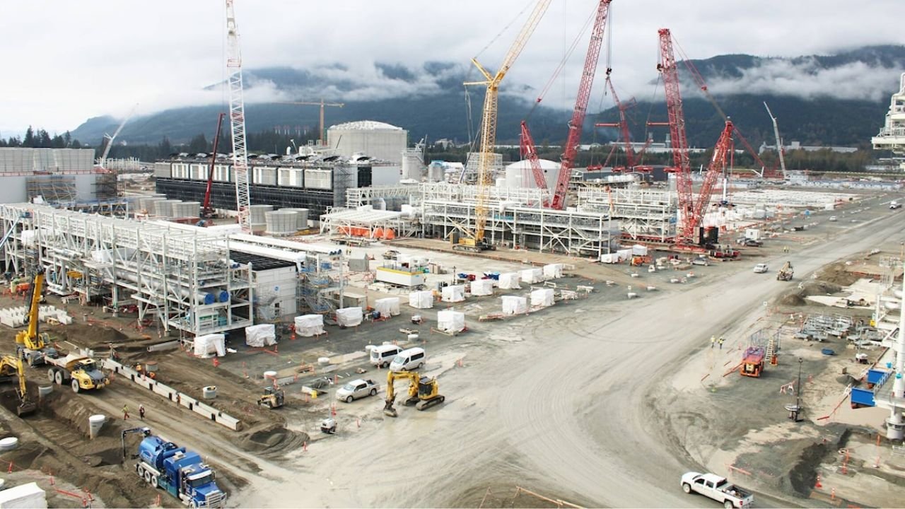 Fluor JGC JV Win FEED Contract for LNG Canada